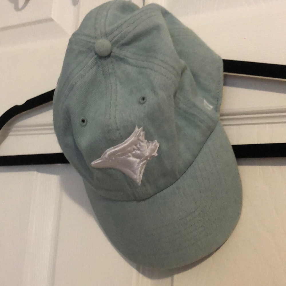 baseball cap - Picture 3 of 3